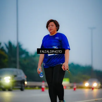 Runner Photo 7451310