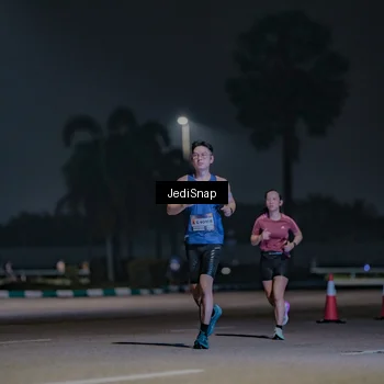 Runner Photo 7451322