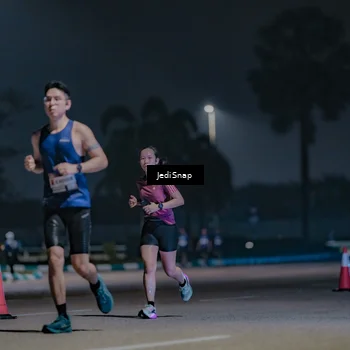 Runner Photo 7451330