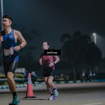 Runner Photo 7451363