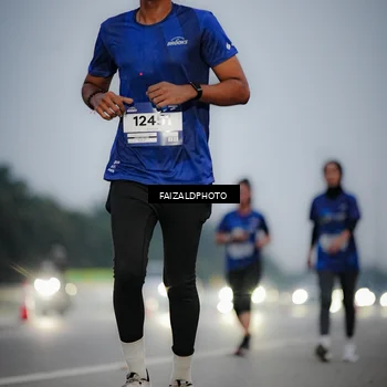 Runner Photo 7451365