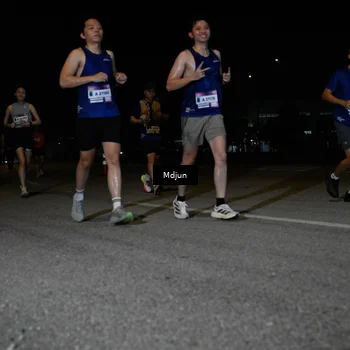 Runner Photo 7451367
