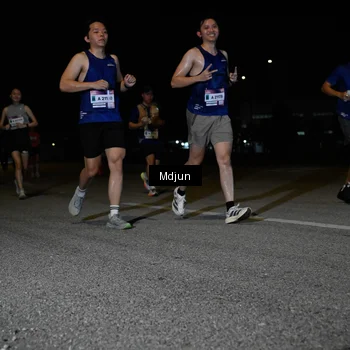 Runner Photo 7451373