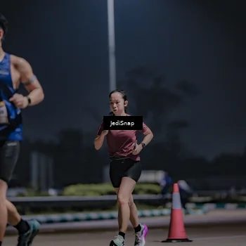 Runner Photo 7451374