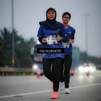 Runner Photo 7451381