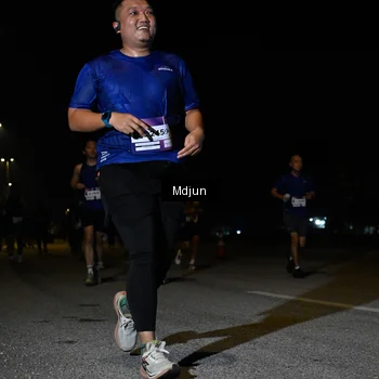 Runner Photo 7451384