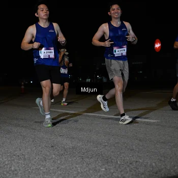 Runner Photo 7451387