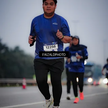 Runner Photo 7451393