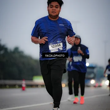 Runner Photo 7451396