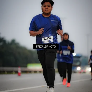 Runner Photo 7451397