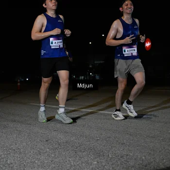 Runner Photo 7451398