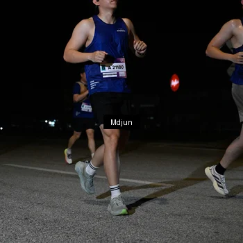Runner Photo 7451423
