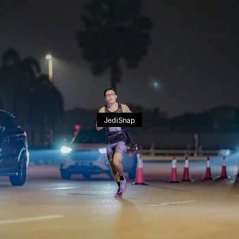 Runner Photo 7451427