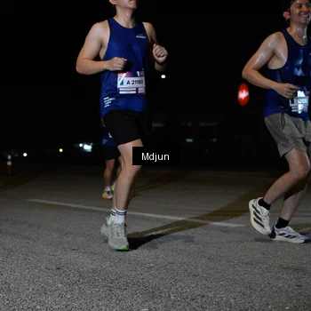 Runner Photo 7451433