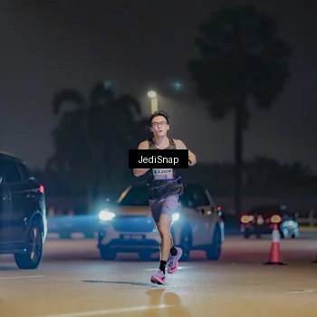 Runner Photo 7451437