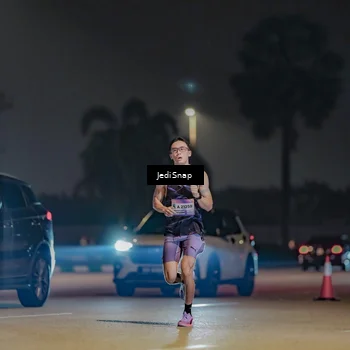 Runner Photo 7451439