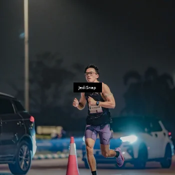 Runner Photo 7451452