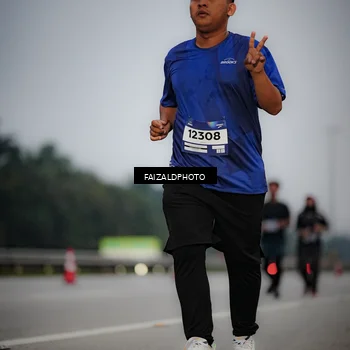 Runner Photo 7451456
