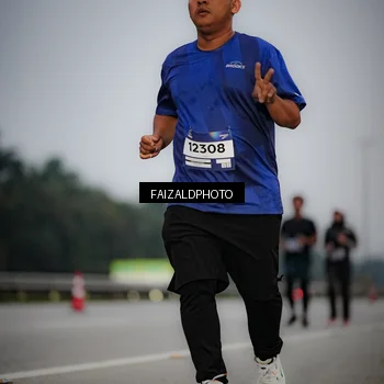 Runner Photo 7451458