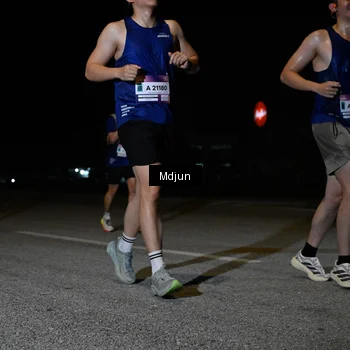 Runner Photo 7451463