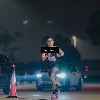 Runner Photo 7451469