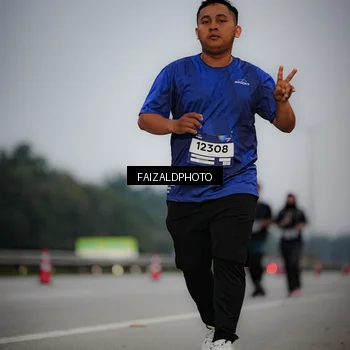 Runner Photo 7451472