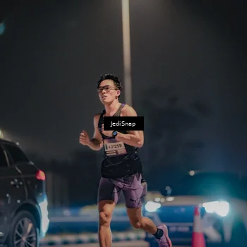 Runner Photo 7451484
