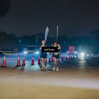 Runner Photo 7451504