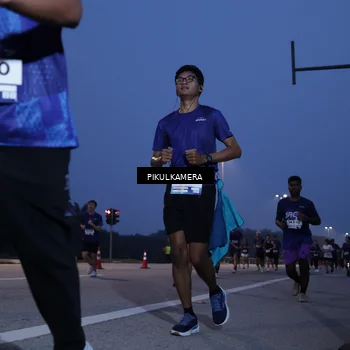 Runner Photo 7451507