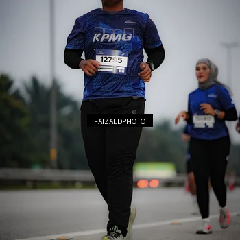 Runner Photo 7451513
