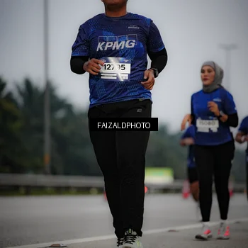 Runner Photo 7451518