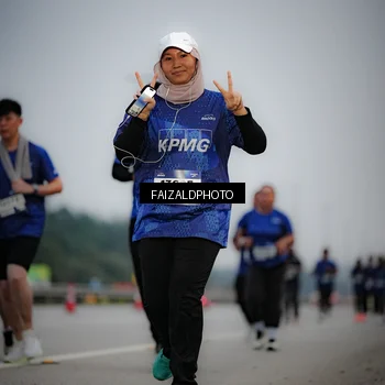 Runner Photo 7451528
