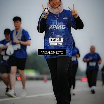 Runner Photo 7451530