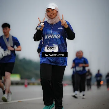 Runner Photo 7451535