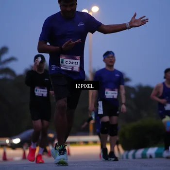 Runner Photo 7451580