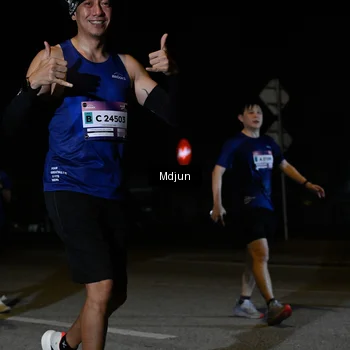 Runner Photo 7451582