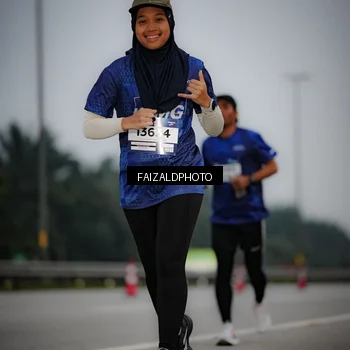 Runner Photo 7451590