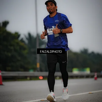 Runner Photo 7451592