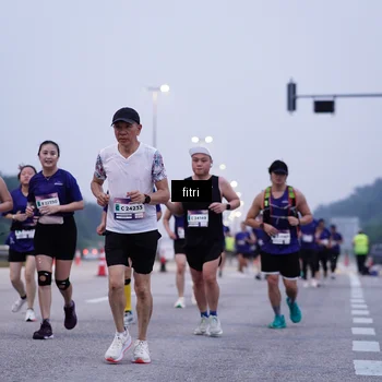 Runner Photo 7451596