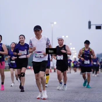 Runner Photo 7451611