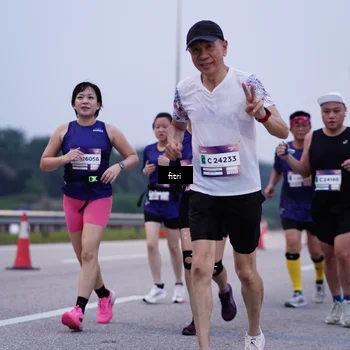 Runner Photo 7451615