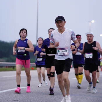 Runner Photo 7451617