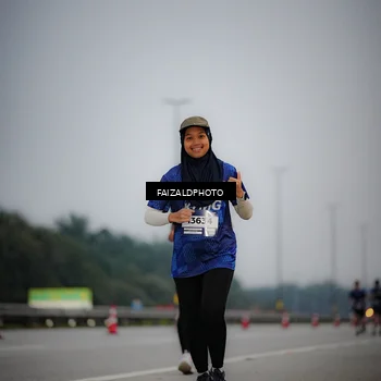 Runner Photo 7451628