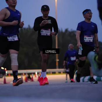Runner Photo 7451642