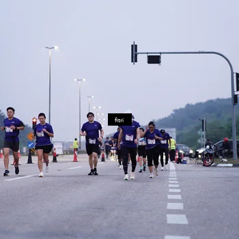Runner Photo 7451648