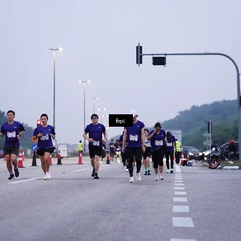 Runner Photo 7451660