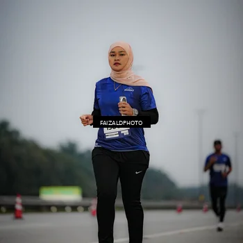 Runner Photo 7451663