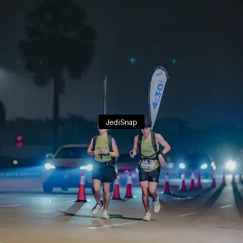 Runner Photo 7451667