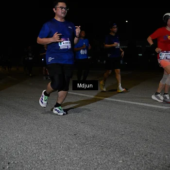 Runner Photo 7451669