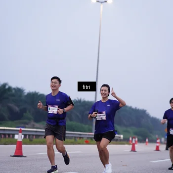Runner Photo 7451676